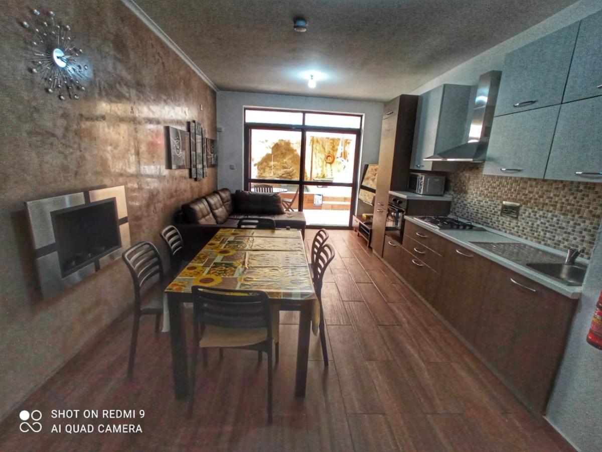 Town House With Private Pool In Village Centre Kalkara Exterior foto