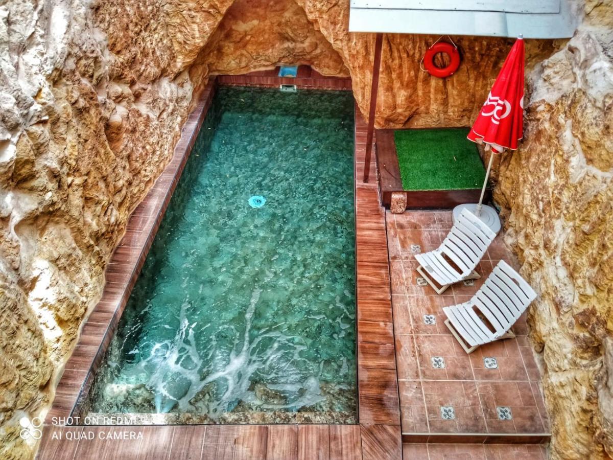 Town House With Private Pool In Village Centre Kalkara Exterior foto